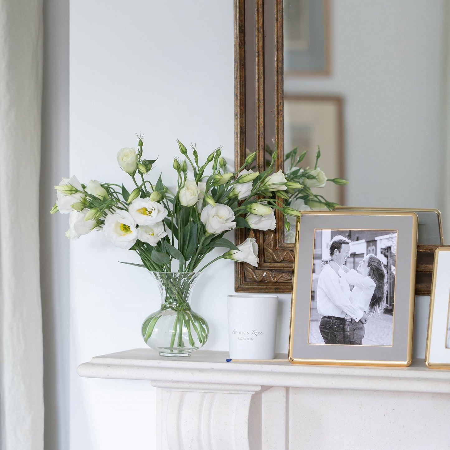 Chiffon Grey Enamel & Gold Curve Frame