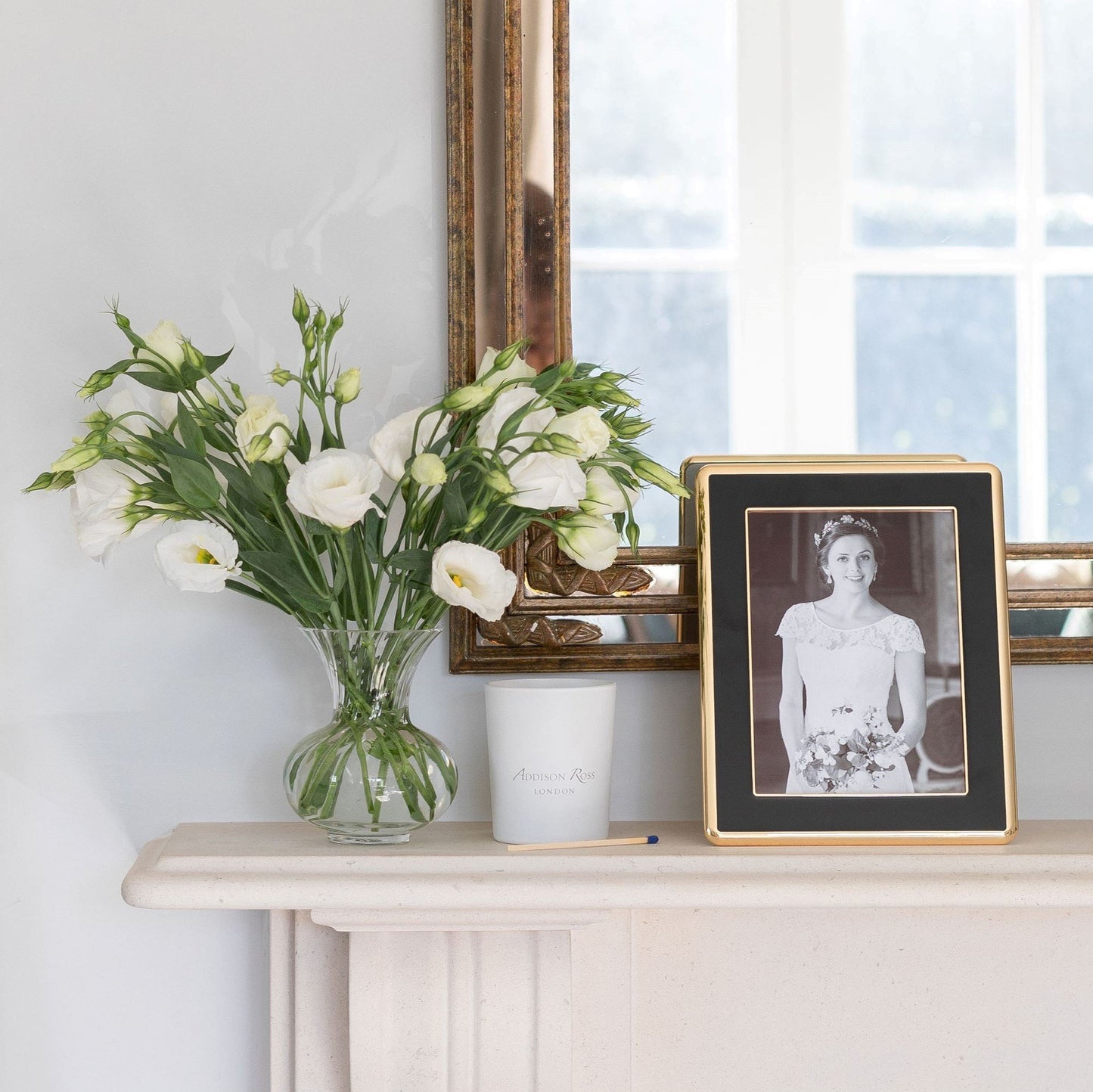 Black Enamel & Gold Curve Frame